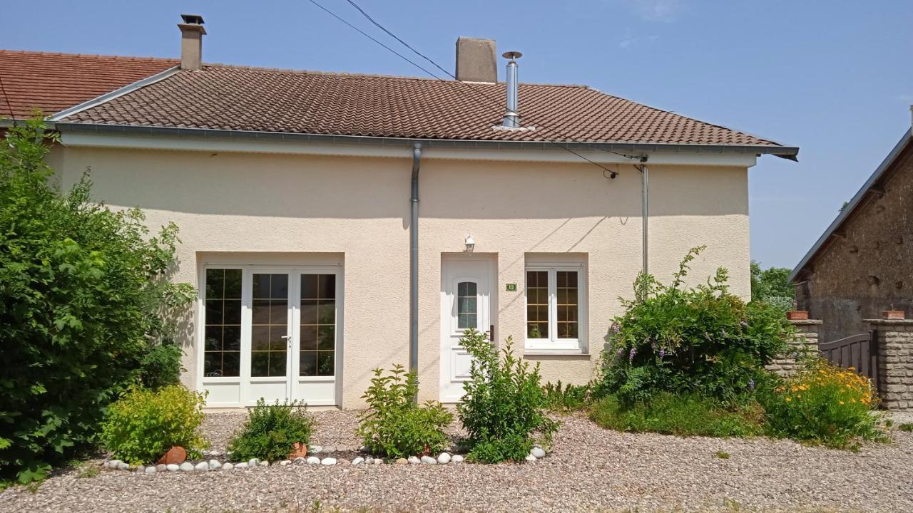 Les Jardins Des 3 Provinces- Gite Montcharvot Luaran gambar